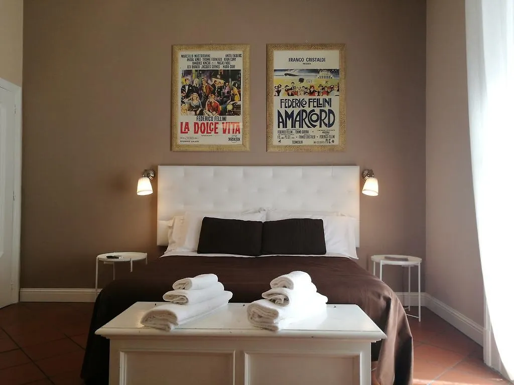 Bed Morelli 49 , Chiaia Napels