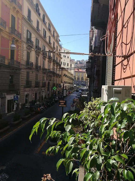 Bed Morelli 49 , Chiaia Napels Italië