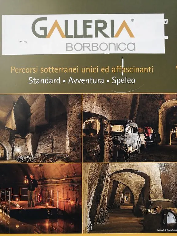Bed Morelli 49 , Chiaia Napels Italië