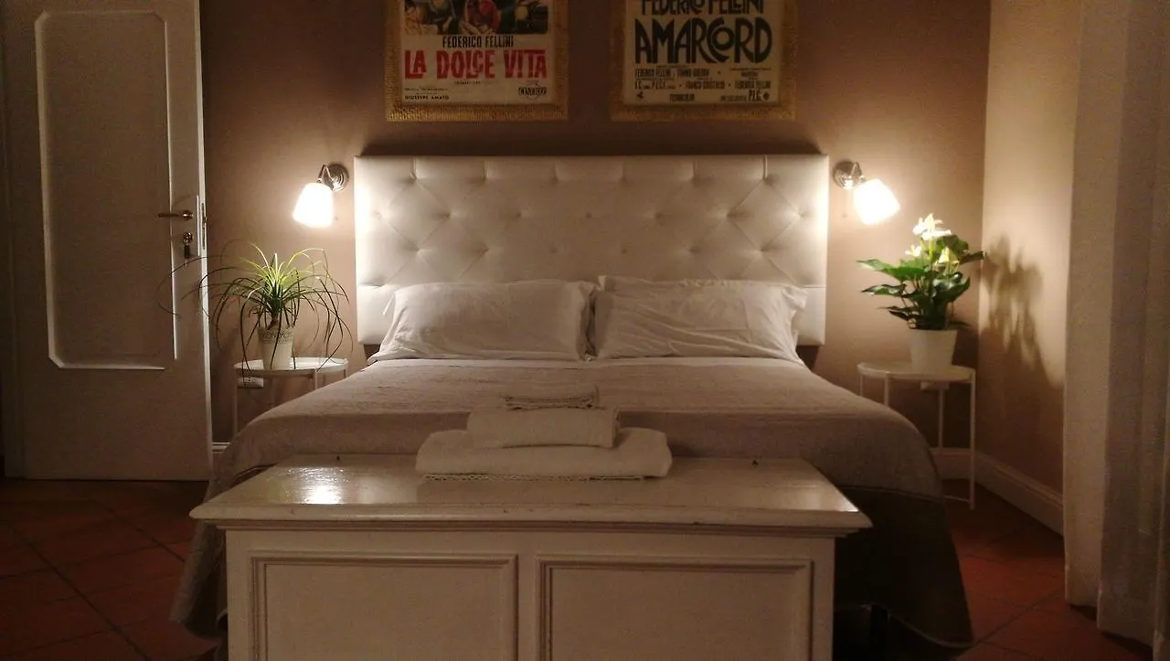 Bed Morelli 49 , Chiaia Napels 2*,  Italië
