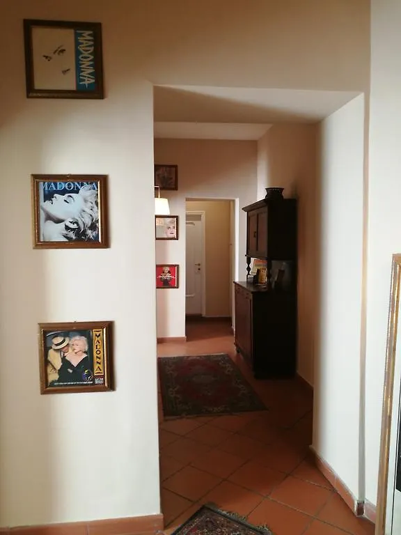 ** Bed and breakfast Bed Morelli 49 , Chiaia Nápoles Italia