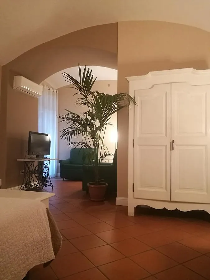 Bed Morelli 49 , Chiaia Naples Bed & Breakfast