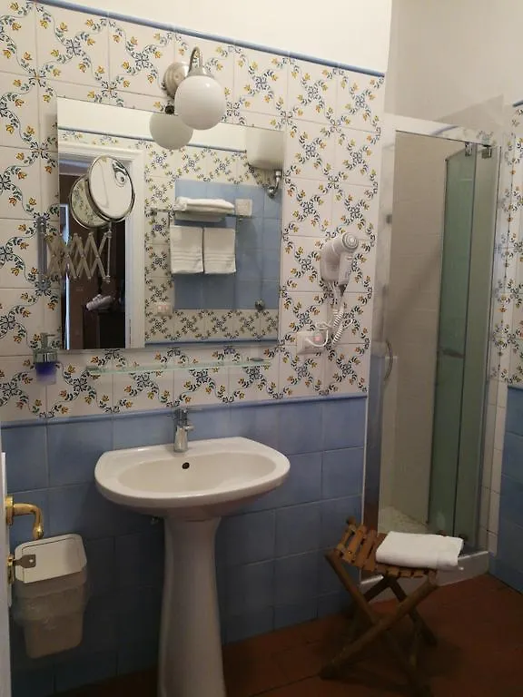 Bed Morelli 49 , Chiaia Naples Italy