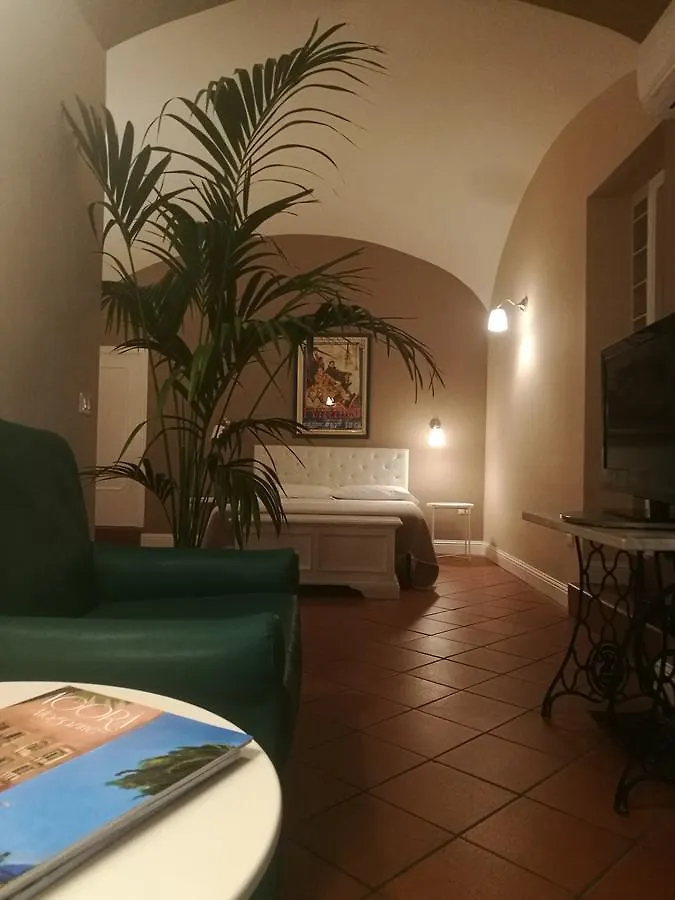 Bed & Breakfast Bed Morelli 49 , Chiaia Neapol